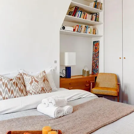Montmartre & Moulin Rouge - 2br - Vacation Paris